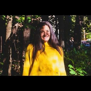 Meet your Posher, Claire